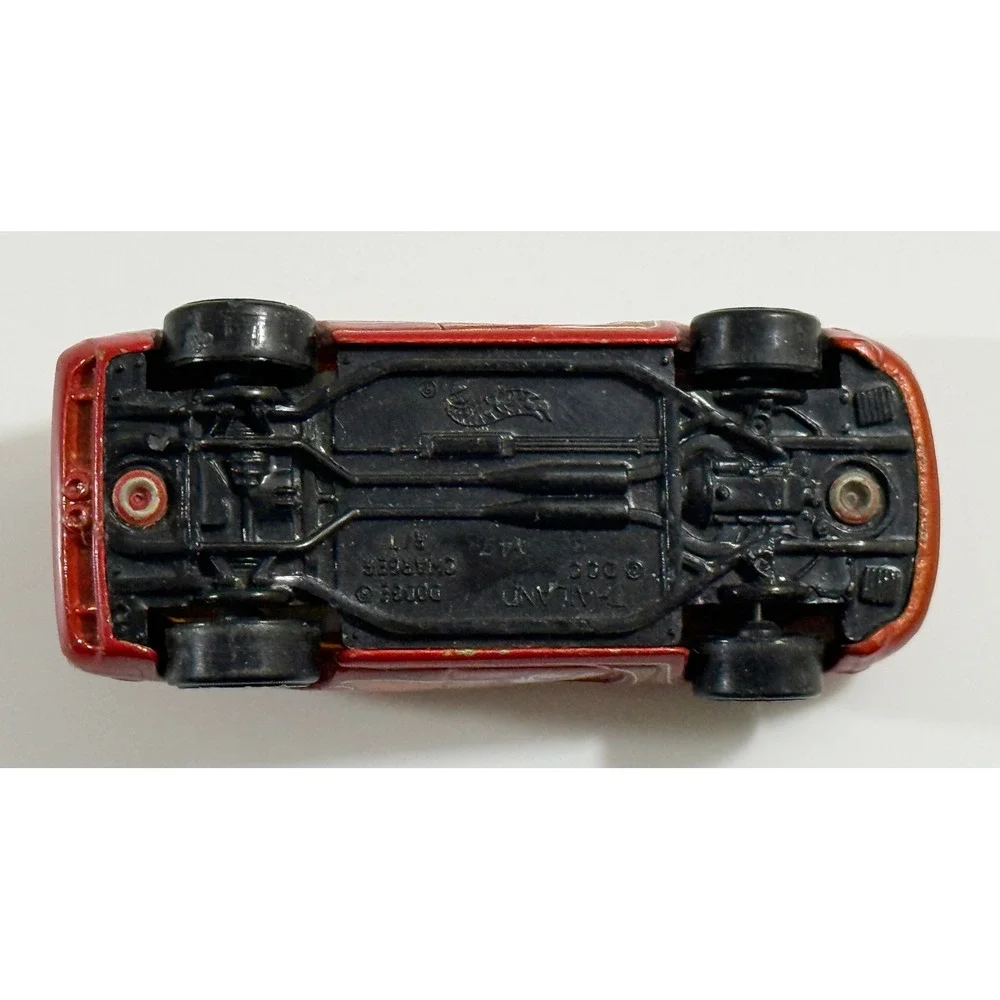 Hot Wheels Dodge Charger R/T Kids 1/64 Red Flame Graphics Die-Cast Toy Car